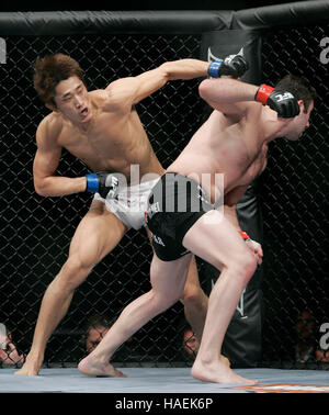 Dong Hyun Kim, sinistra e Karo Parisyan lotta all'UFC 94 a MGM Grand Arena, il 31 gennaio 2009 a Las Vegas, NV. Francesco Specker Foto Stock