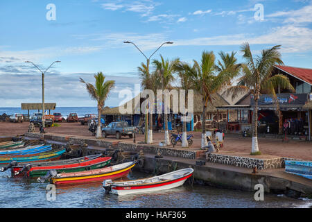 Caleta Hanga Roa, Fishermans Wharf, Hanga Roa, Isola di Pasqua Foto Stock