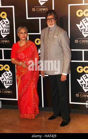 Amitabh Bachchan con la moglie Jaya Bachchan GQ India premiazione uomini dell'anno Mumbai India Foto Stock