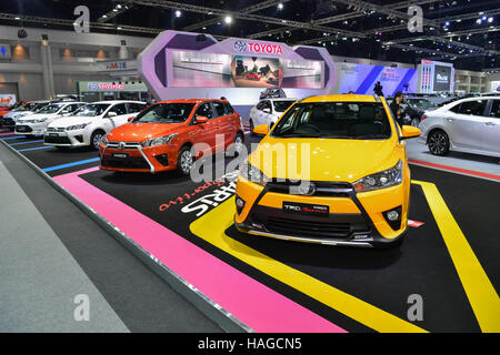 Nonthaburi, Tailandia. 30 Novembre, 2016. NONTHABURI - novembre 30: Toyota Yaris TRD Sportivo auto sul display in Thailandia International Motor Expo 2016 il 30 novembre 2016 a Nonthaburi, Tailandia. Credito: Chatchai Somwat/Alamy Live News Foto Stock