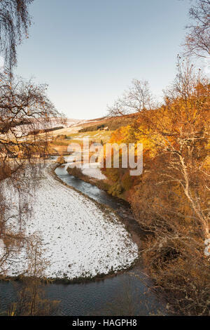 Fiume Don vicino Strathdon in Aberdeenshire, Scozia. Foto Stock