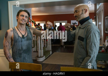 Il motivo per cui Lui? È una imminente American commedia romantica film diretto e scritto da John Hamburg. La star di film James Franco, Bryan Cranston, Zoey Deutch, Megan Mullally, Griffin Gluck e Keegan-Michael chiave. Questa fotografia è per il solo uso editoriale ed è il copyright del film company e/o il fotografo assegnato dal film o società di produzione e può essere riprodotto solo da pubblicazioni in congiunzione con la promozione del film di cui sopra. Un credito per il film company è richiesto. Il fotografo deve anche essere accreditato quando noto. Foto Stock