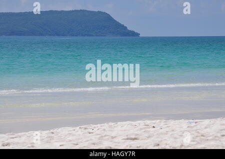 Mare cristallino su Koh Rong isola, Cambogia Foto Stock