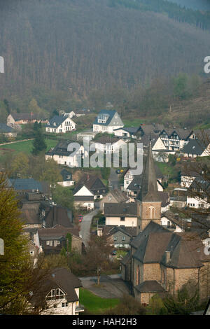 Deutschland, Renania settentrionale-Vestfalia, Kreis Olpe, Lennestadt, Ortsteil Bilstein Foto Stock