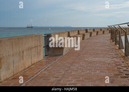 Pier con corrimano Foto Stock