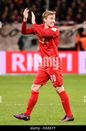 BayArena Leverkusen Germania 18.11.2016, 1a stagione di Bundesliga 2016/17 giorno 11, Bayer 04 Leverkusen vs. RB Leipzig --- Emil Forsberg (Lipsia) Foto Stock
