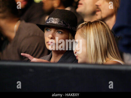 Jaime Pressly in UFC 104 al Staples Center di Los Angeles, California, il 24 ottobre 2009. Foto di Francesco Specker Foto Stock