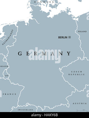 Germania mappa politico con capitale Berlino, i confini nazionali e i paesi vicini. Illustrazione di colore grigio con etichetta inglese. Foto Stock