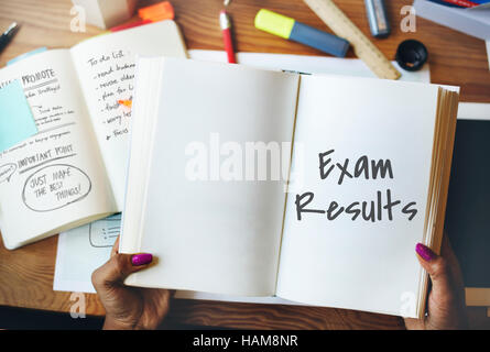 Risultati esame esame Schoold rivedere il concetto di valutazione Foto Stock
