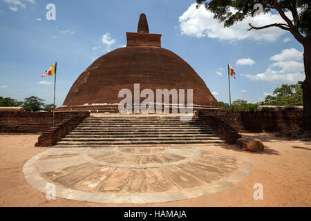 Abhayagiri Dagoba, stupa, città sacra di Anuradhapura, Nord provincia centrale, Sri Lanka Foto Stock