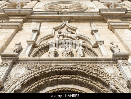 La facciata della Basilica di San Nicola - Tolentino - Italia Foto Stock