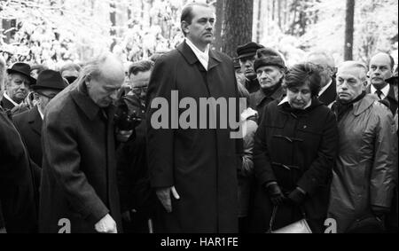 Funerali di condannato criminale di guerra Karl Doenitz il 6 gennaio 1981 in Aumuehle vicino ad Amburgo. | Utilizzo di tutto il mondo Foto Stock