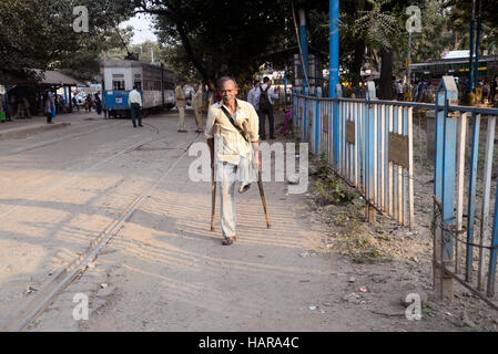 Kolkata, India. 02Dec, 2016. Giornata internazionale della persona con disabilità osservare annuale in dicembre 03, 2016 per promuovere una comprensione del problema della disabilità e il supporto per la dignità, i diritti e il benessere delle persone con disabilità. © Saikat Paolo/Pacific Press/Alamy Live News Foto Stock