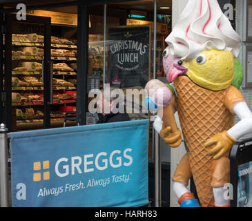 Greegs shopfront Foto Stock