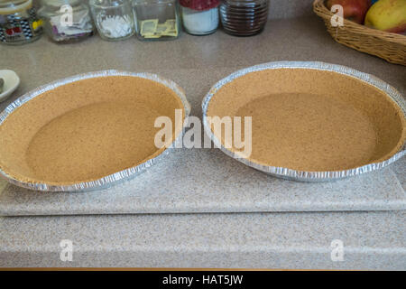 Graham cracker croste a torta per torta di zucca Foto Stock