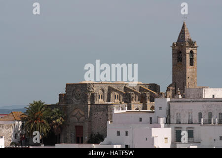 Vecchia chiesa in Vejer de la Frontera. Andalusia Foto Stock