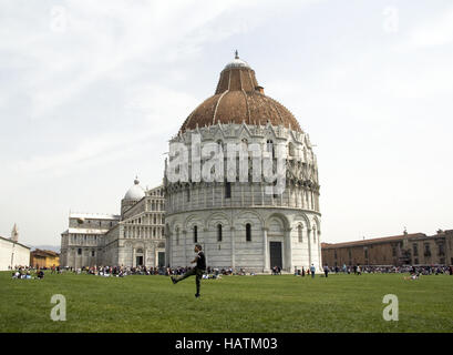 Piazza dei Miracoli a Pisa, Toscana, Italia Foto Stock