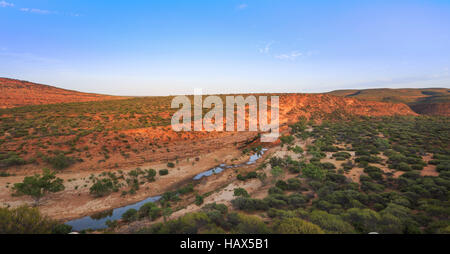 Il fiume Murchison in esecuzione attraverso la gola di sunrise Foto Stock