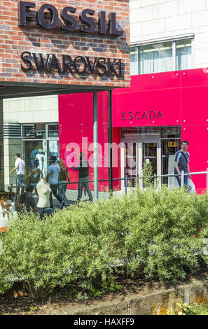 Fossile, Swarovski, escada negozi outlet Foto Stock