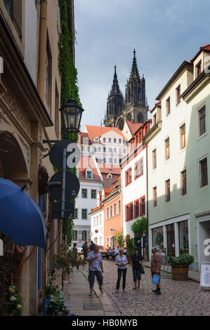 Meißen: Città Vecchia, Burgstrasse street con una vista della cattedrale, , Sachsen, Sassonia, Germania Foto Stock