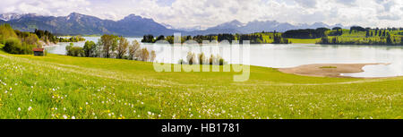 Ampio panorama del paesaggio in Baviera, Germania, Foto Stock