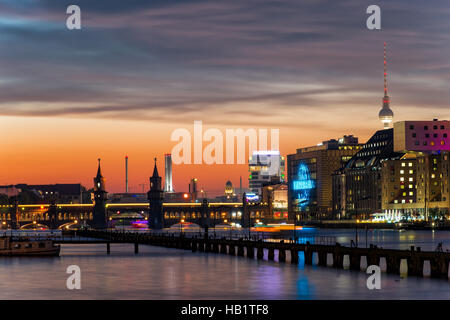 Treptower Hafen Foto Stock