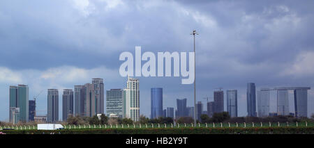 Abu Dhabi, grattacieli della skyline Foto Stock