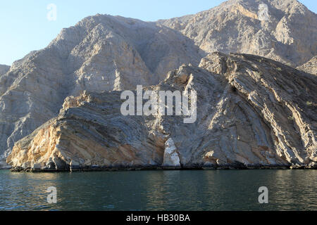 Le scogliere di Khor Ash Sham in Oman Foto Stock