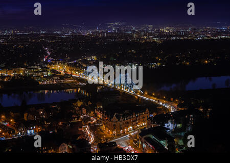 Meraviglia Blu a Dresda - Loschwitz Bridge Foto Stock