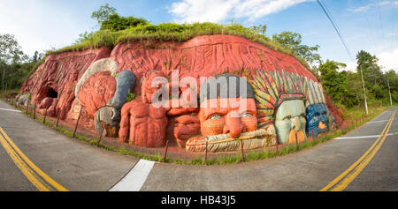 Sculture raffiguranti l'Inca e indiano stile di vita indigeni, Cali Foto Stock