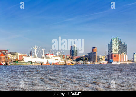 Porto e Elbphilharmonie di Amburgo Foto Stock