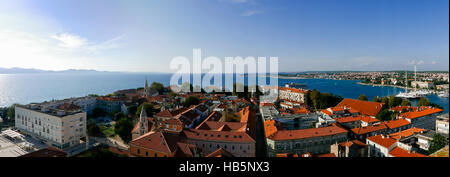 Vista dal campanile della cattedrale di Santa Anastasia, Zara, Dalmazia, Repubblica di Croazia. Foto Stock
