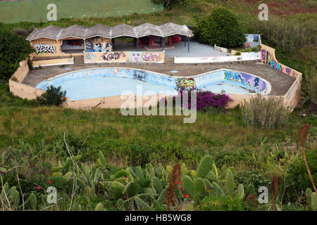 Desolazione di piscina all'aperto Foto Stock