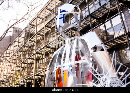 Arte pubblica da Cristo la Chiesa Scuola Primaria anno 4 classe in Broadgate Circus, London, England, Regno Unito Foto Stock