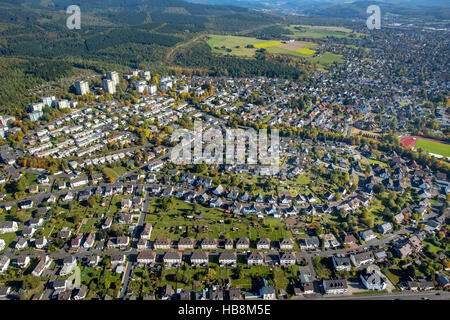 Vista aerea, grattacieli, Fritz-Erler-settlement, Valcroce, Sauerland, Siegen-Wittgenstein, Renania settentrionale-Vestfalia, Germania DE Foto Stock