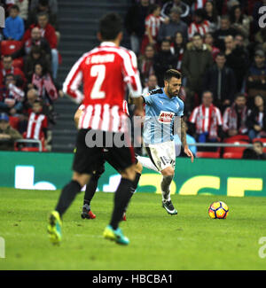 Bilbao, Spagna. 04 Dic, 2016. Mactch Giorno 14 Gioco di La Liga Santander stagione 2016-2017 tra Athletic Club Bilbao e S.D Eibar giocato Stadio di San Mames domenica 4 dicembre 2016. Bilbao, Spagna. 19 Antonio Luna. Credito: VWPics/Alamy Live News Foto Stock