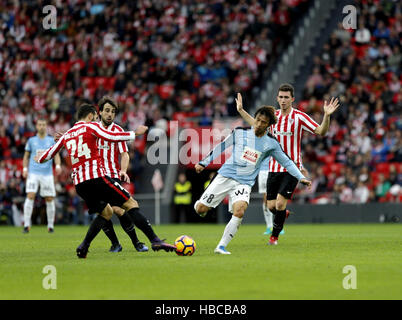 Bilbao, Spagna. 04 Dic, 2016. Mactch Giorno 14 Gioco di La Liga Santander stagione 2016-2017 tra Athletic Club Bilbao e S.D Eibar giocato Stadio di San Mames domenica 4 dicembre 2016. Bilbao, Spagna. 8 Inui la. Credito: VWPics/Alamy Live News Foto Stock