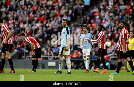 Bilbao, Spagna. 04 Dic, 2016. Mactch Giorno 14 Gioco di La Liga Santander stagione 2016-2017 tra Athletic Club Bilbao e S.D Eibar giocato Stadio di San Mames domenica 4 dicembre 2016. Bilbao, Spagna. 9 Sergi arricchire. Credito: VWPics/Alamy Live News Foto Stock