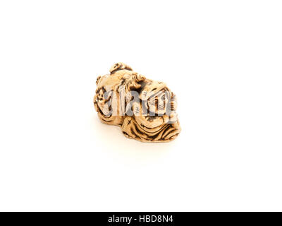 Giapponese Daikoku netsuke con un sacco di riso e ratti. Foto Stock