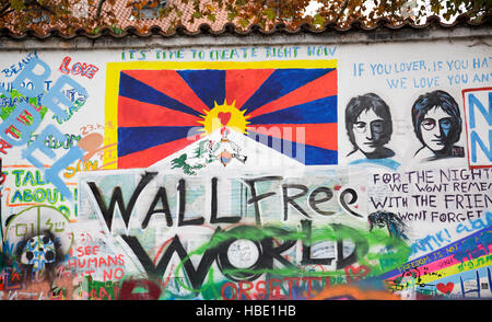 Muro di John Lennon, Praga, Repubblica Ceca Foto Stock