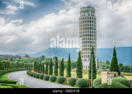 HDR,la Torre Pendente di Pisa , la Torre di Pisa ,Thailandia. Foto Stock