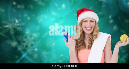 Immagine composita di festosa montare bionda sorridente in telecamera Foto Stock