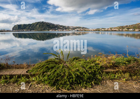 Bacoli (Napoli, Italia) - Lago Miseno in una giornata invernale Foto Stock