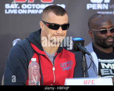 UFC fighter Mirko Cro Cop durante una conferenza stampa per UFC 137 a Las Vegas, Nevada, giovedì 27 ottobre, 2011. Foto di Francesco Specker Foto Stock