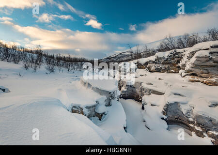 Neve in Abisko Canyon, Abisko National Park, Abisko, Norrbotten, Lapponia, Svezia Foto Stock