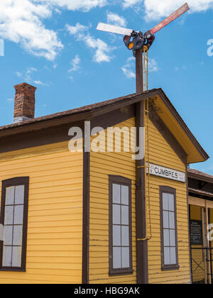 Cumbres passate la stazione Cumbres & Toltec Scenic Railroad tra Chama, Nuovo Messico e Antonito, Colorado. Foto Stock