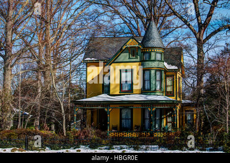 Vecchia casa vittoriana in Plaza-Midwood, Charlotte, NC Foto Stock