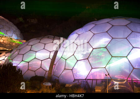 Immagine presa all'Eden Project per il Festival della luce e del suono Foto Stock