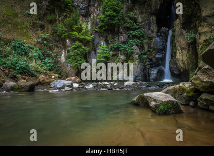 Bella cascata Foto Stock