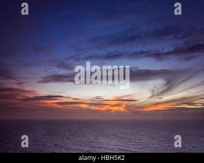 Tramonto sull'oceano Foto Stock